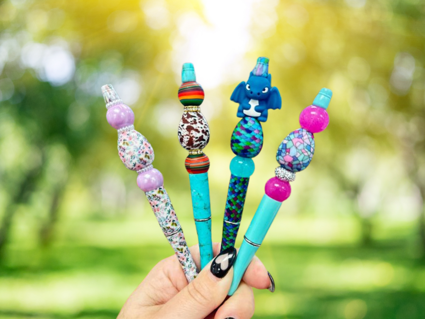 Mini stylos perlés aux œufs