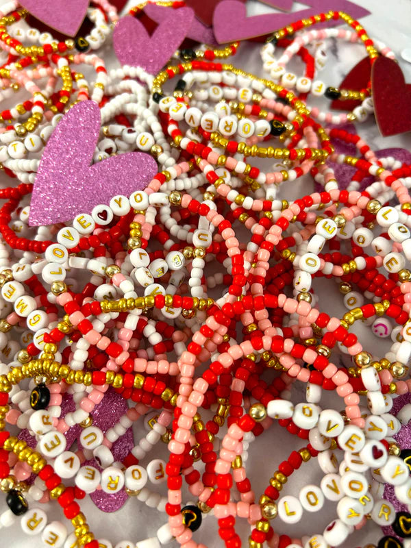 Pulseras elásticas con cuentas de San Valentín